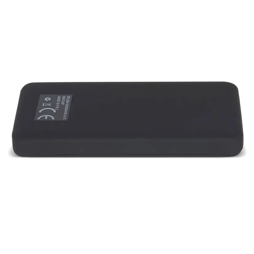 Kalın siyah gövdeli promosyon powerbank, üst yüzeyde teknik etiket