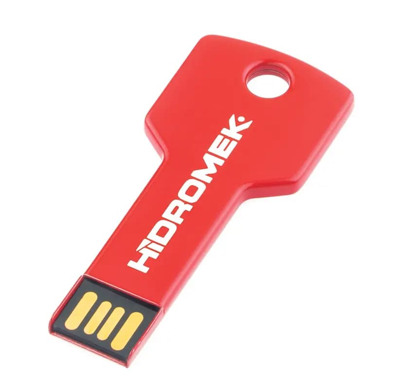 promosyon kırmızı anahtar şeklinde USB bellek, beyaz marka yazısı baskılı