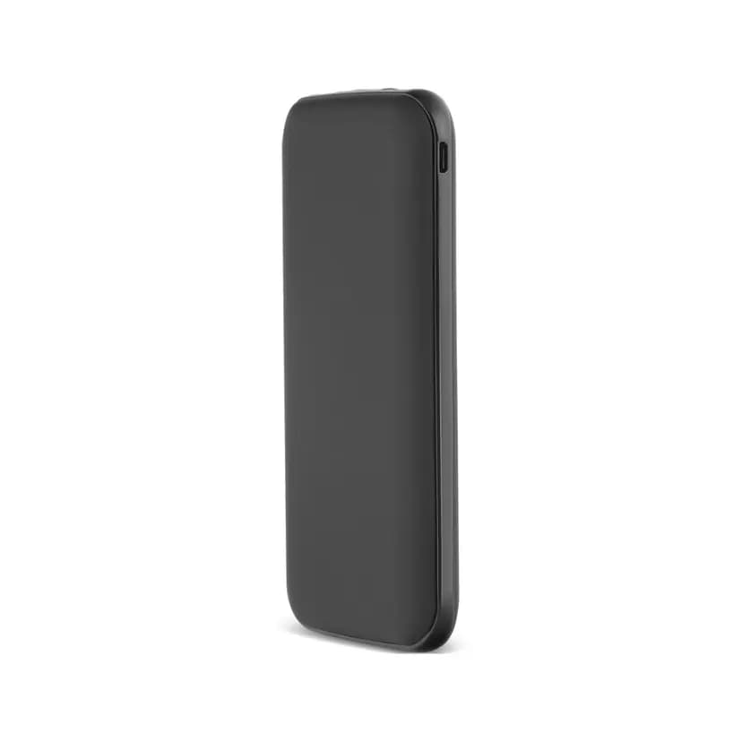 İnce siyah promosyon powerbank, yuvarlak köşeli ve yan düğmeli