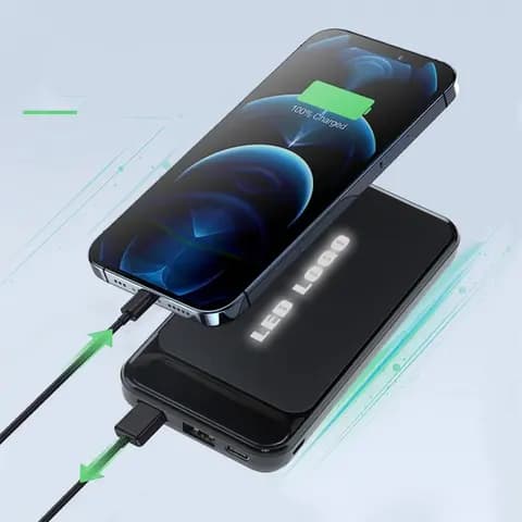 Promosyon 10.000 mAh kapasiteli kauçuk kaplamalı gövdeli hızlı şarj powerbank, ışıma logo alanı ile kurumsal tanıtım için uygun