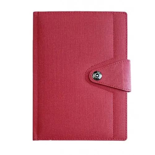 promosyon kırmızı kumaş kaplı defter kapağı, metal düğmeli, tek adet, yazısız, beyaz arka plan