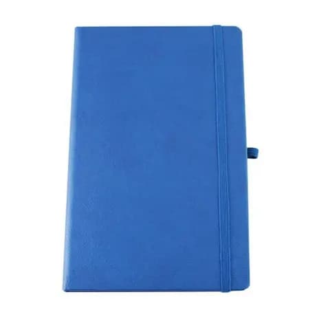 promosyon mavi suni deri kapaklı lastikli defter, sağ yanda kalem halkası, hafif üstten çekim