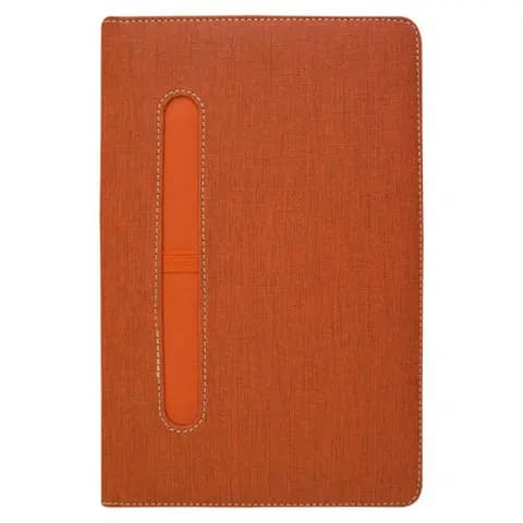 Turuncu keten dokulu defter kapağı, dikişli kenar ve dikey kalem yuvası; promosyon ürünü