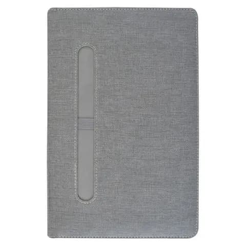 Açık gri keten dokulu defter kapağı, dikişli kenar ve dikey kalem yuvası; promosyon ürünü