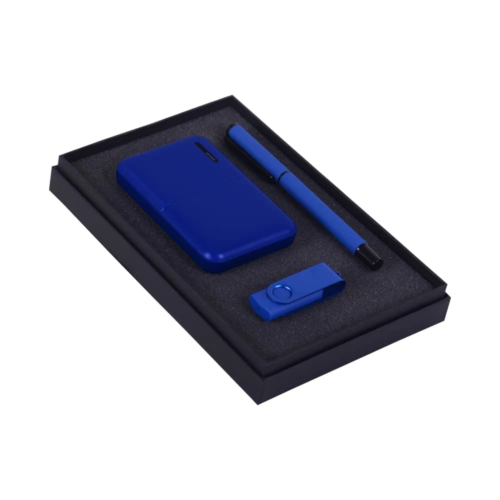 Mavi renkli, plastik powerbank, metal tükenmez kalem ve USB bellek içeren VIP hediye seti.