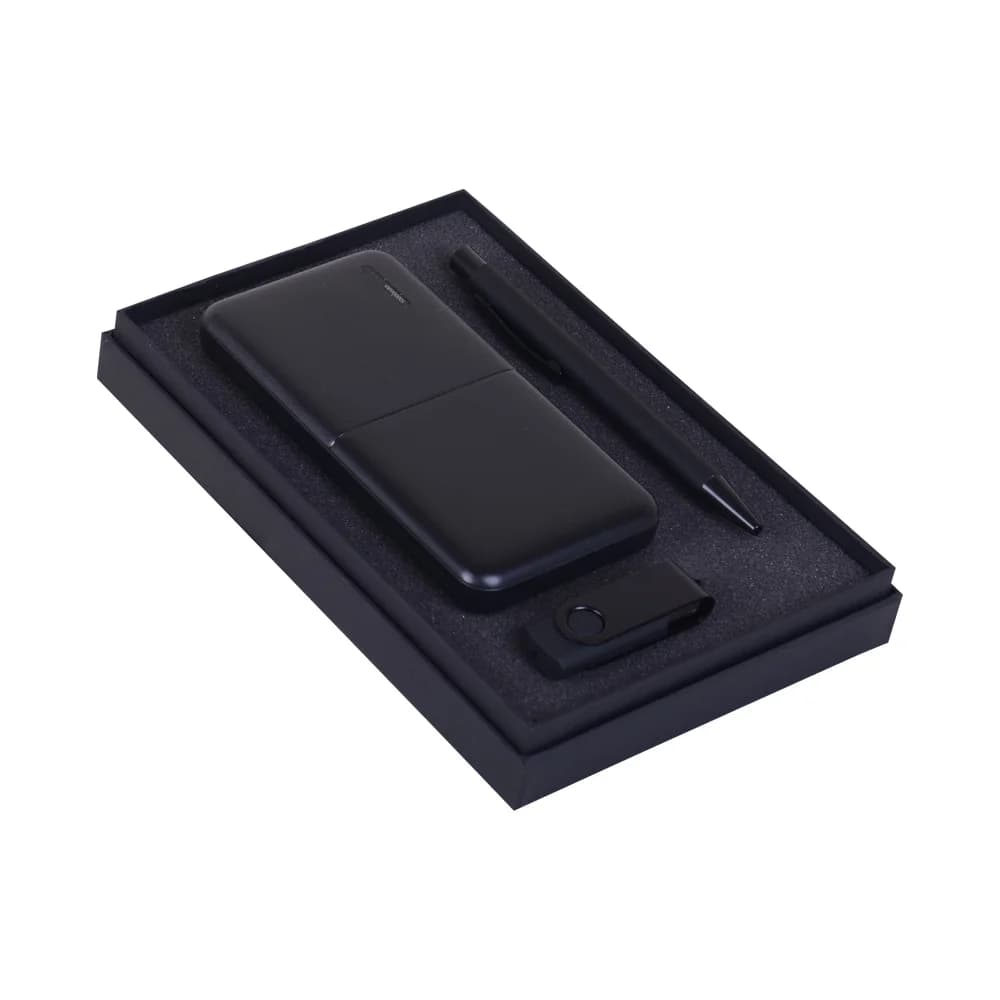 Siyah renkli, alüminyum gövdeli kalem ve plastik kaplamalı powerbank ile metal USB bellekten oluşan şık bir promosyon hediye seti.