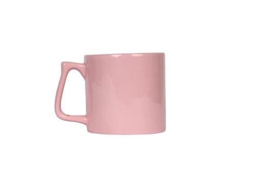 Kulpu soldan görünen pastel pembe promosyon porselen kupa