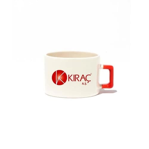 Kırmızı kulplu beyaz promosyon Nescafe fincanı; kırmızı firma logosu baskılı