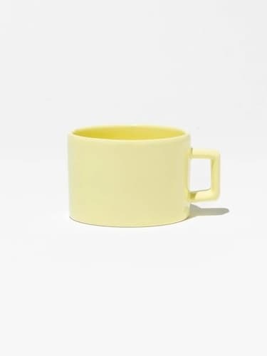 Pastel sarı promosyon Nescafe fincanı yan görünüm, baskısız gövde