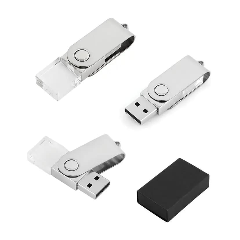 16 Gb kapasiteli şeffaf kristal tasarımlı USB bellek, kurumsal logolar için uygun promosyon ürünü