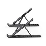 Siyah, açılı ayarlanabilir metal laptop yükseltici stand.